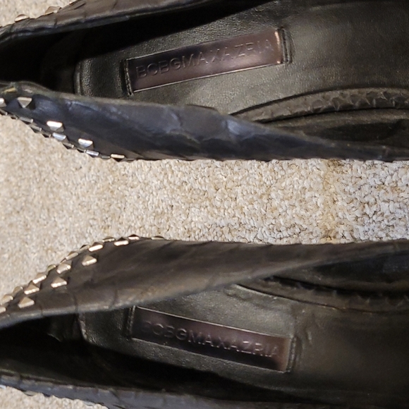 BCBG black leather snakeskin studded pumps - Picture 7 of 9
